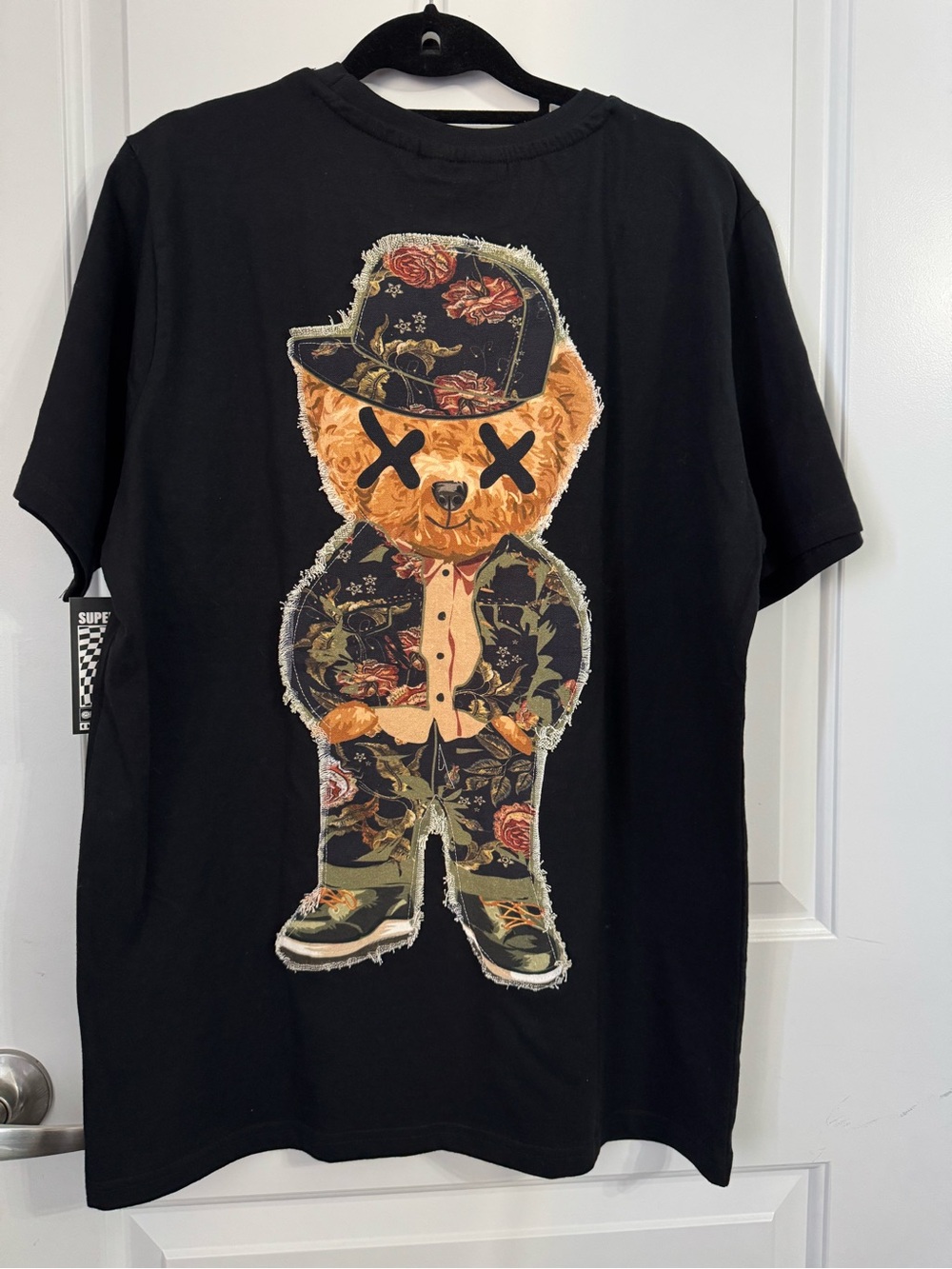NWT Super Massive Black Teddy Bear Graphic Tshirt, large